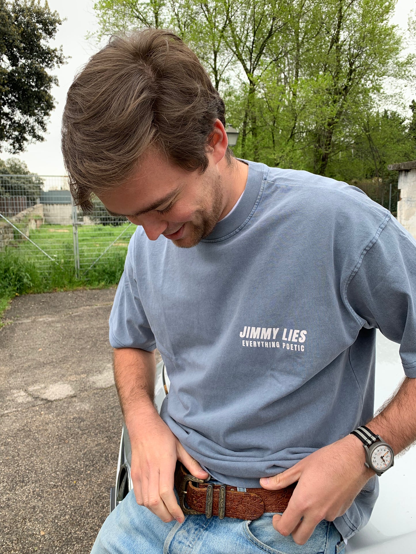 FLOWERS BLUE TEE