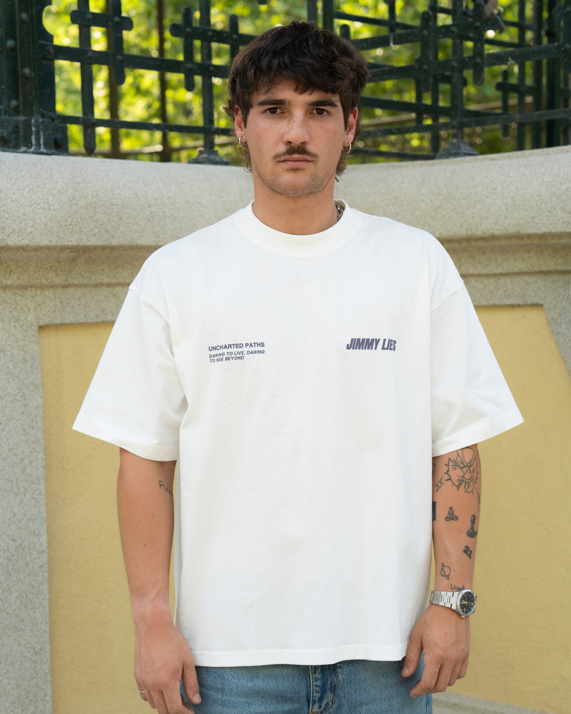 UNCHARTED WHITE TEE