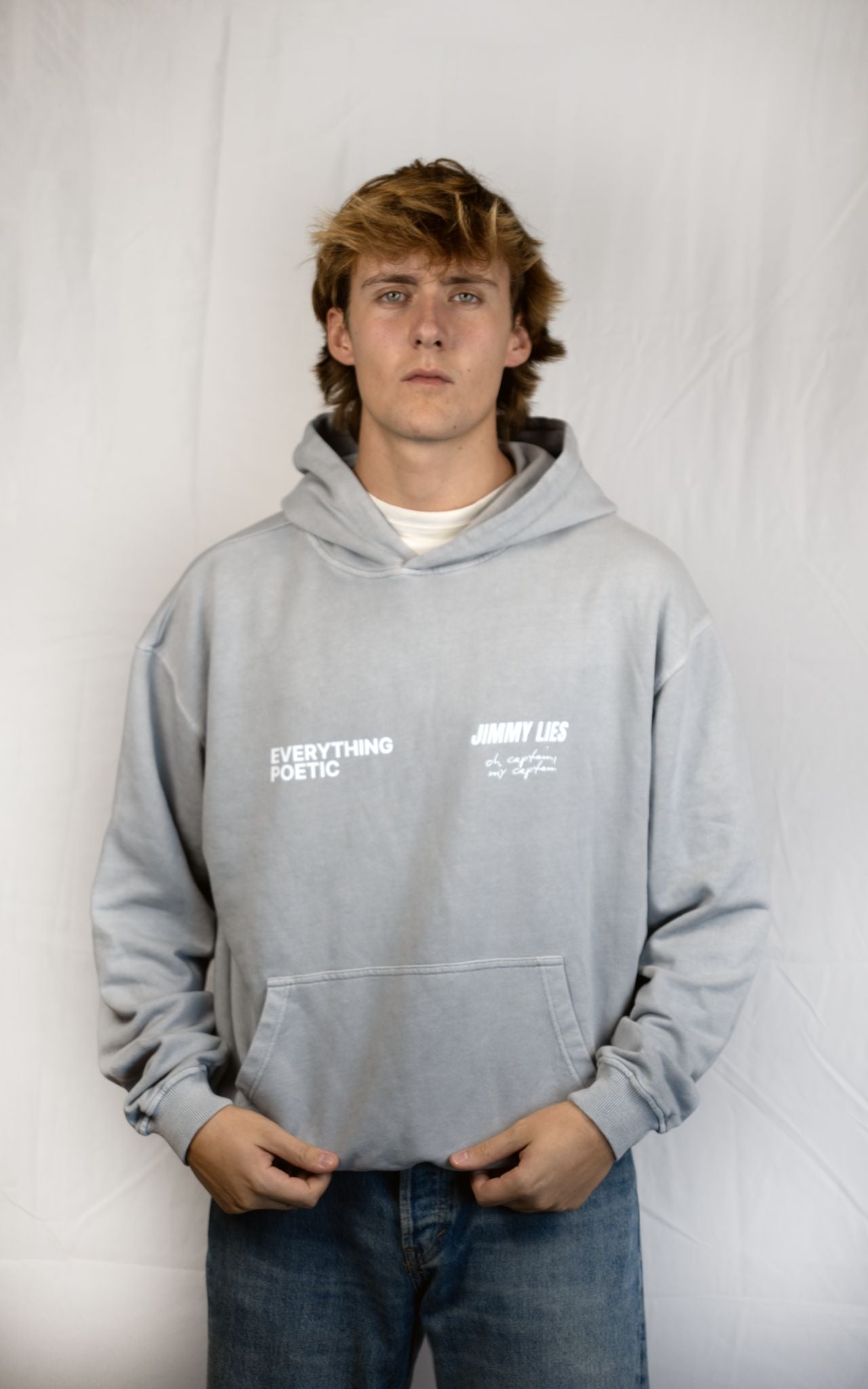 LIGHT GREY RETRO HOODIE