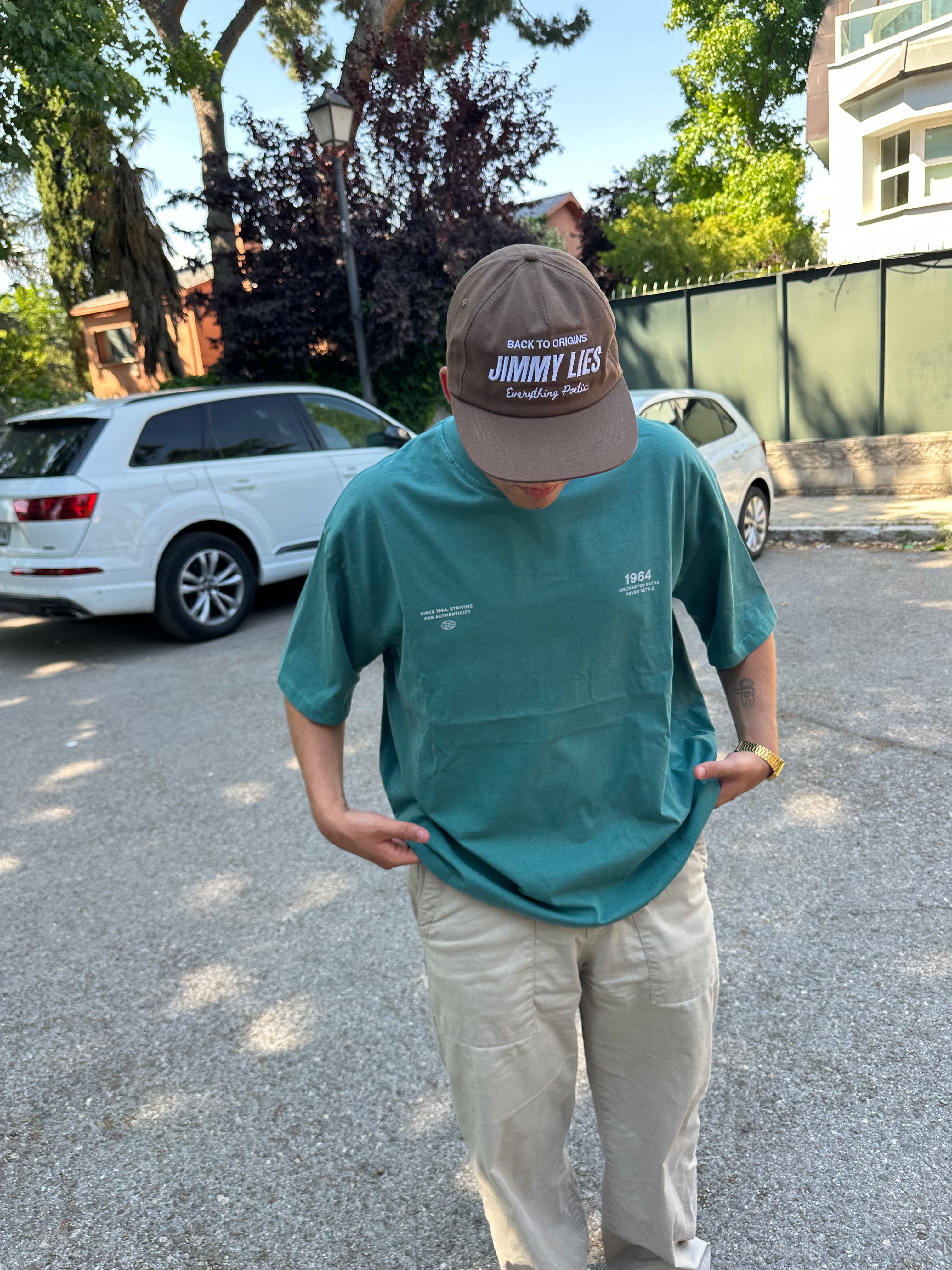 OLIVE SUNDAY TEE