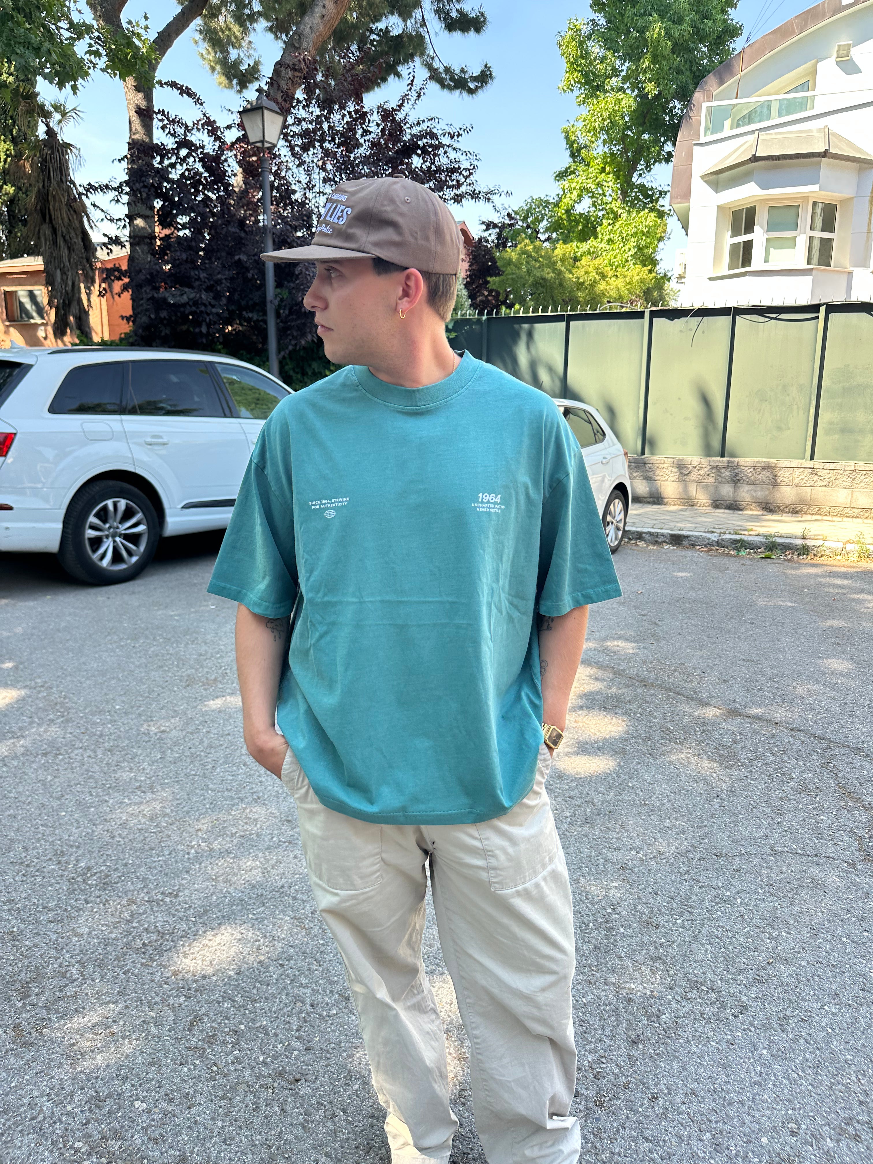 OLIVE SUNDAY TEE